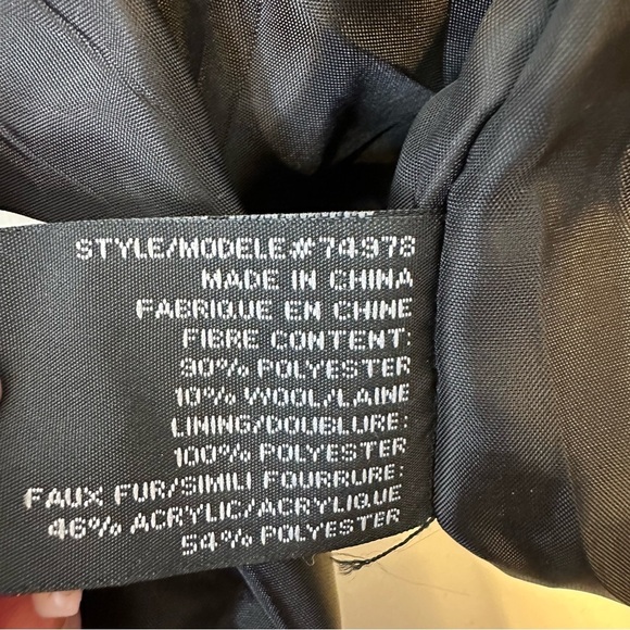 BNWT Kenneth Blake New York faux Fur collar Belted Coat - Picture 9 of 9